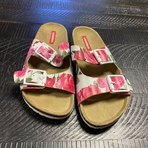 Women’s Union Bay Floral Sandals Size 9